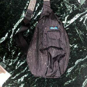 Cross Body 2 zipper bag